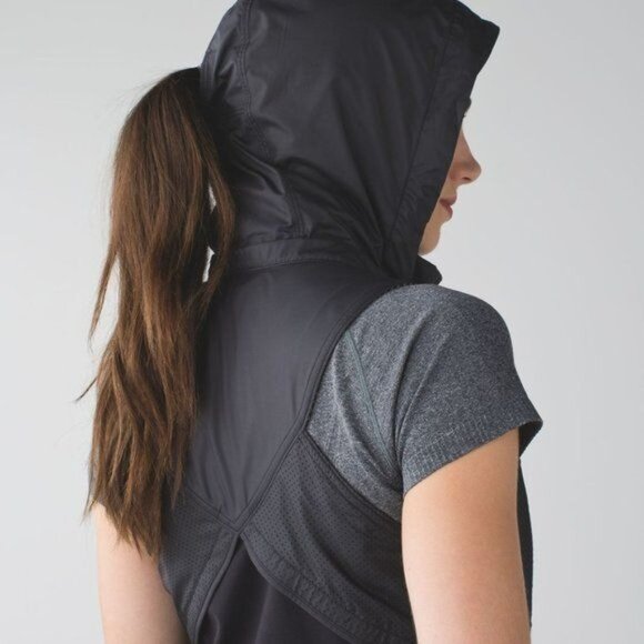 Lululemon Kanto Catch Me Vest Black Hooded Ponytail V Inverted back - Picture 11 of 14